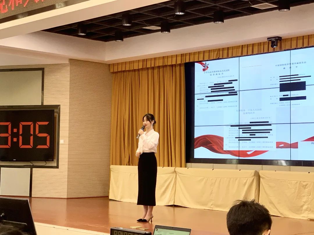 41bdf82db9360ce3caf2a70abda5040.jpg 图片
